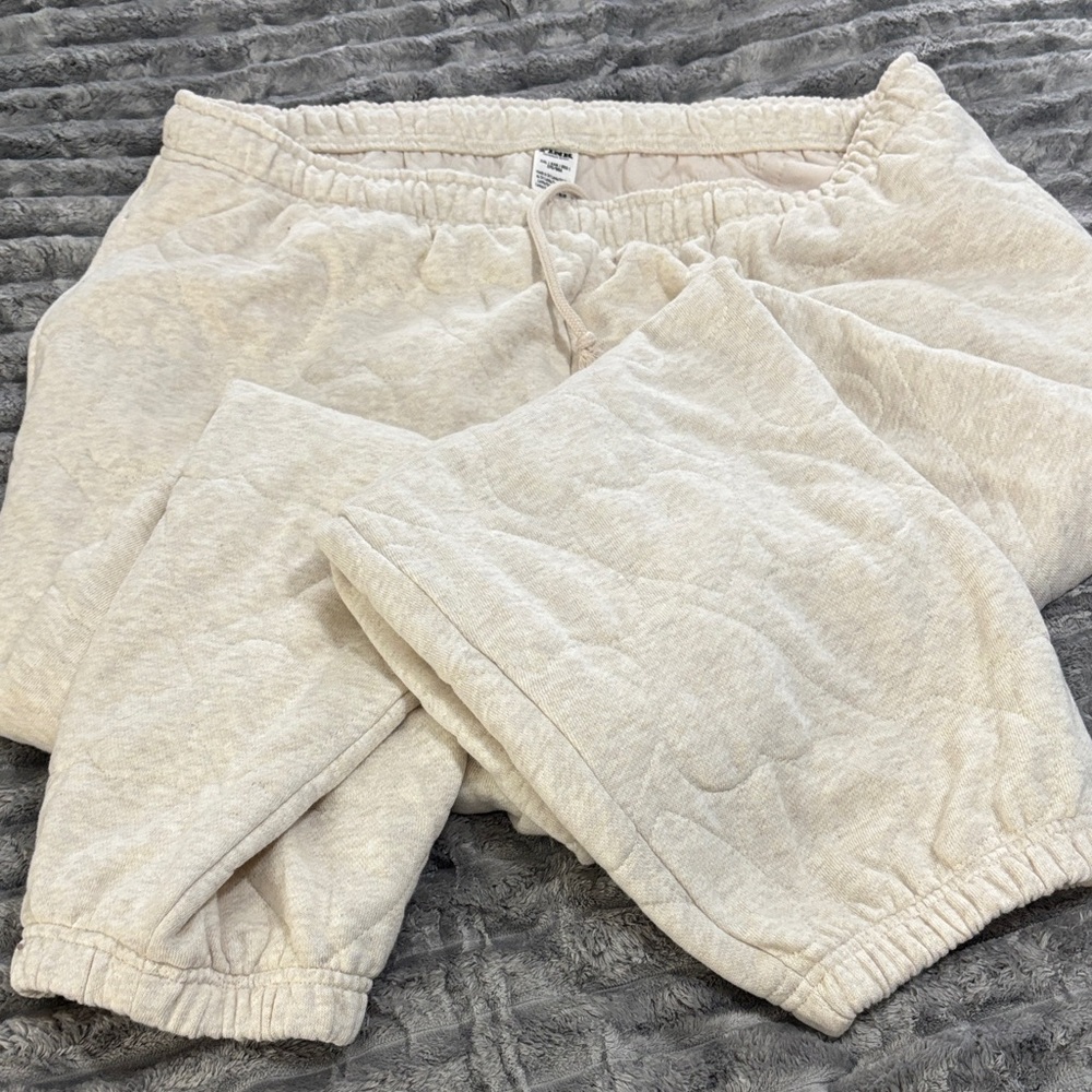 PINK Victoria's Secret Cream Heart Sweatpants
